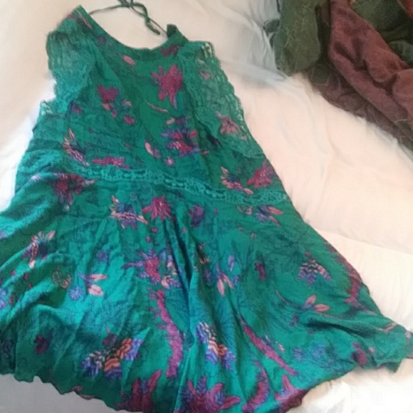 Beautiful Green Tunic - Picture 2 of 2